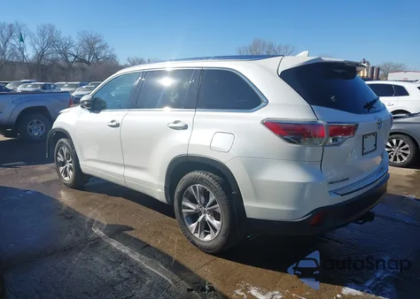 2015 Toyota Highlander Xle V6 from USA, damaged, VIN 5TDJKRFH5FS178685